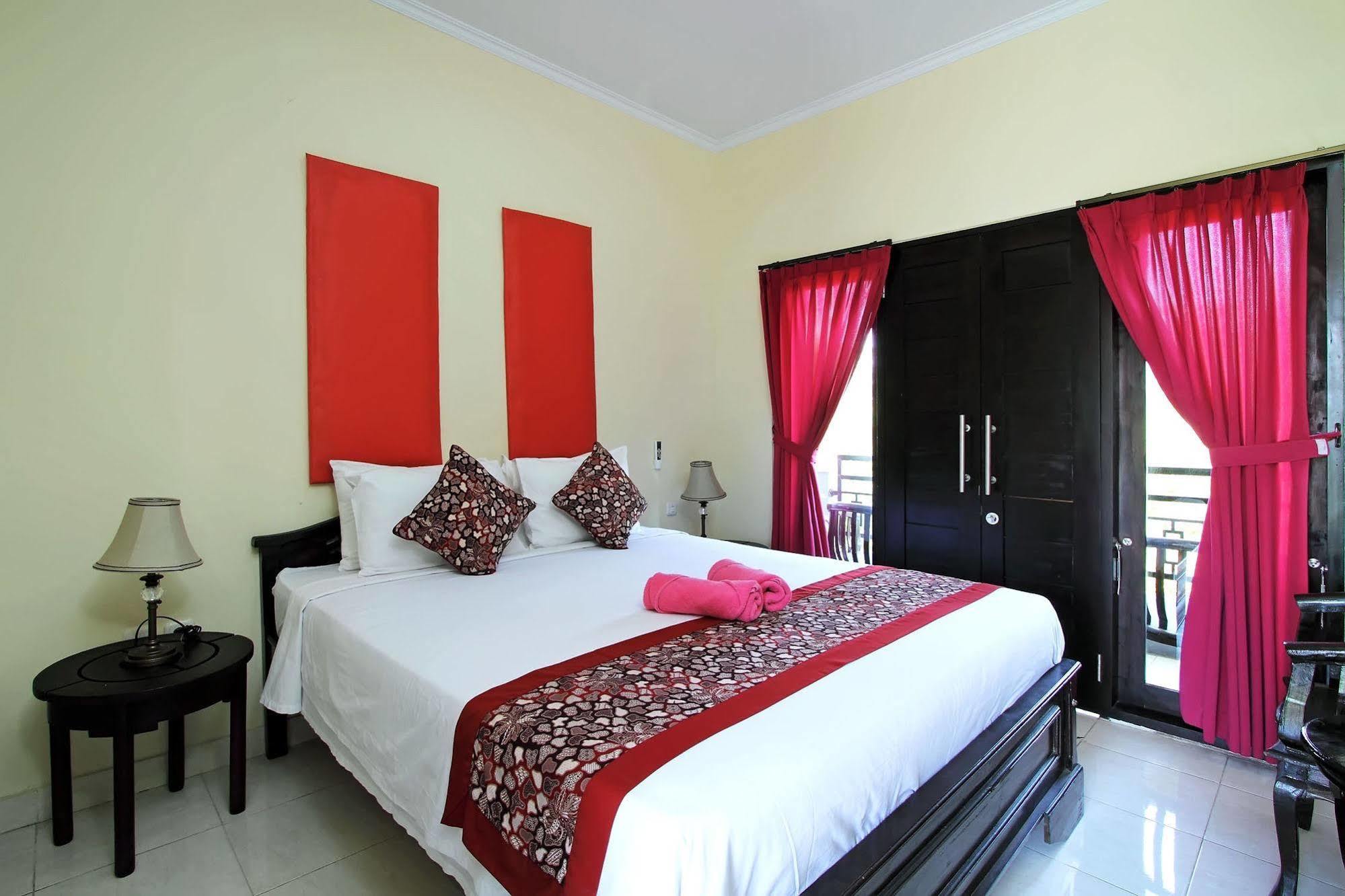 Ramantika Bali House Hotel Jimbaran Buitenkant foto